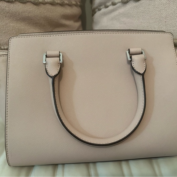 Like new Michael Kors Selma - Picture 3 of 4